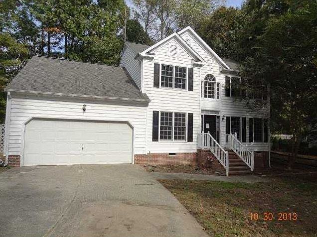 1st image of 119 Wellington Cir