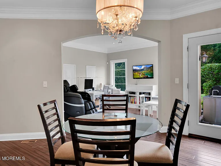 2 Hop Brook Ln — Photo 29