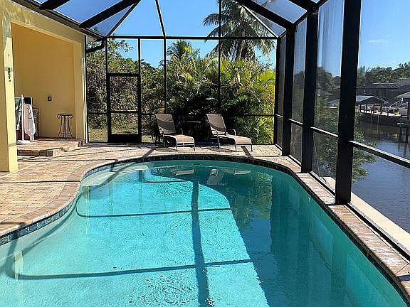 5th image of 3777 Manatee Dr