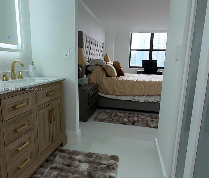 2333 Brickell Ave #614 — Photo 20