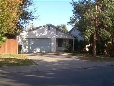 1st image of 2464 Empress St