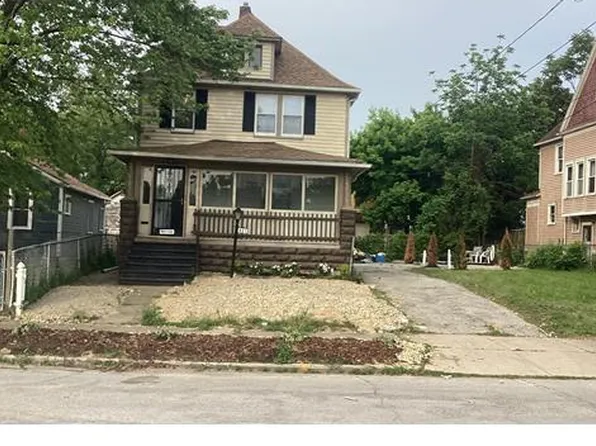 651 E 93rd St, Cleveland, OH 44108
