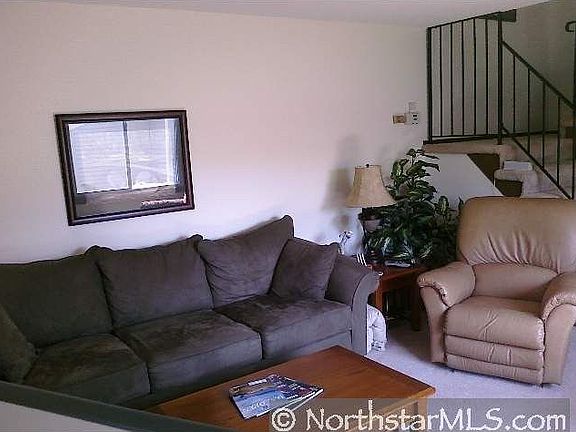 5th image of 913 Monterey Dr