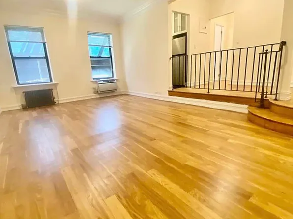 235 East 46th Street image 1 of 8