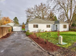 811 Sierra Vista Dr, Newberg, OR 97132