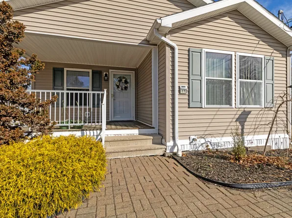 17 Pleasant Trail, Killingworth, CT 06419