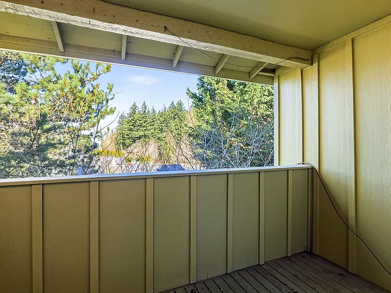 Timber Ridge Apartments — Photo 11