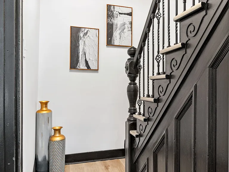10 Carrie St — Photo 11