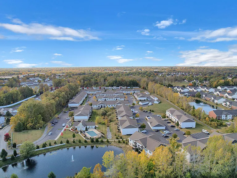 Crosspoint Apartments — Photo 34