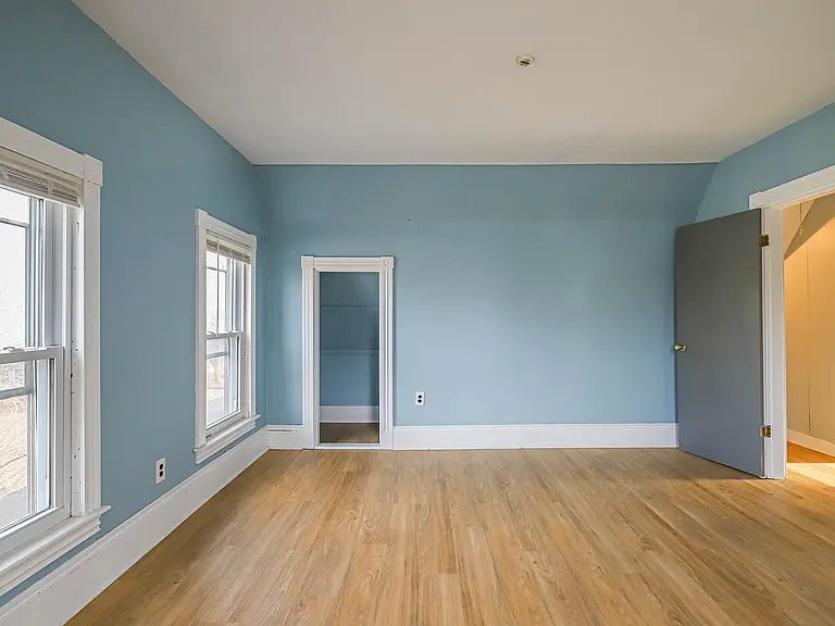 376 Preble St #1 — Photo 2
