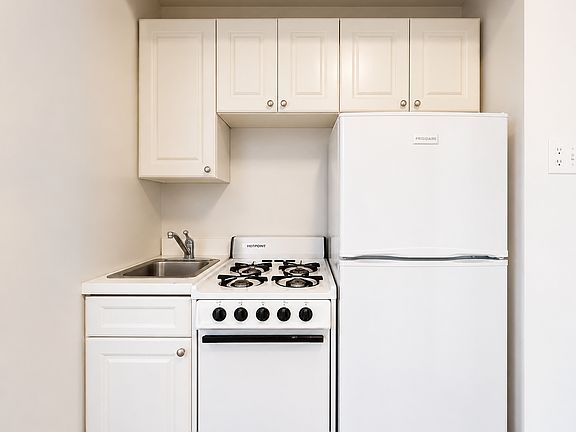 4th image of 936 W End Ave APT E6