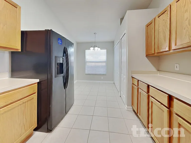 12329 Cedarfield Dr — Photo 7
