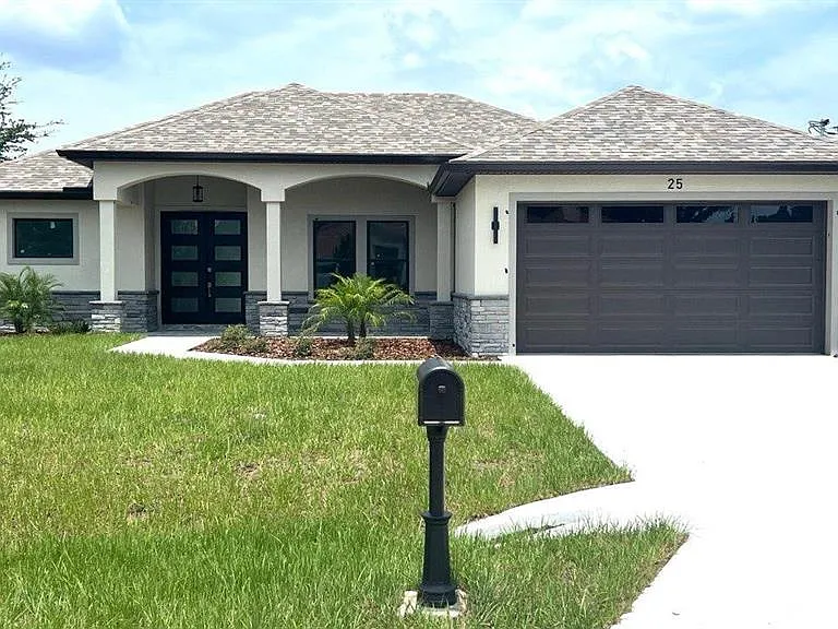 25 Fircrest Ln — Photo 1