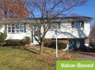 5811 Mertz Dr, Allentown, PA 18104