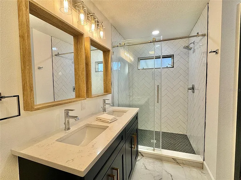 3409 45th St W — Photo 15