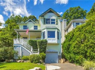 4 Valley Ln, Huntington, NY