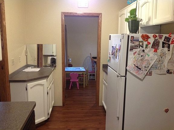 4th image of 410 E Hill Ave