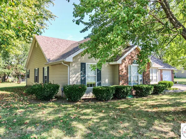 1783 Murphy Ln, Sedalia, MO 65301