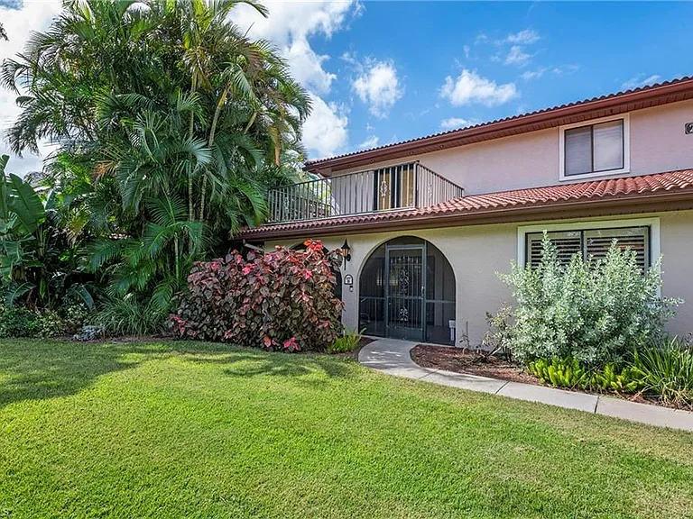 27770 Hacienda East Blvd #207B — Photo 2