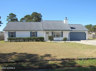 404 Alec Ct, Hubert, NC 28539