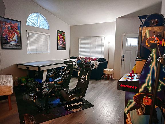 5th image of 9302 Sierra Vista Cir