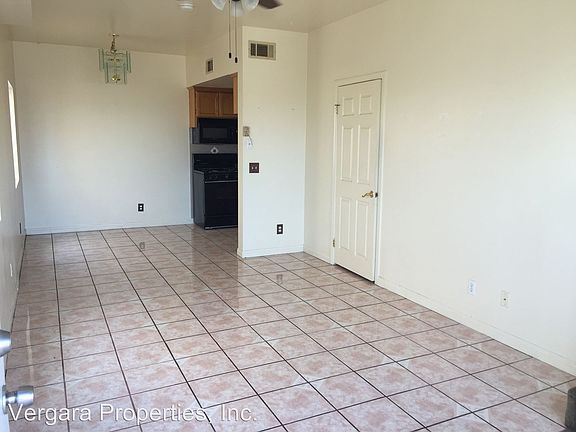 4th image of 690 W 23rd St APT B