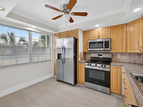 3rd image of 2902 Victoria Circle #G3