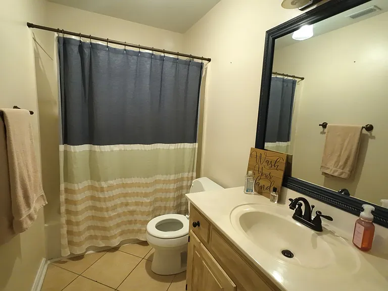 7165 Ashmoor Dr N — Photo 7