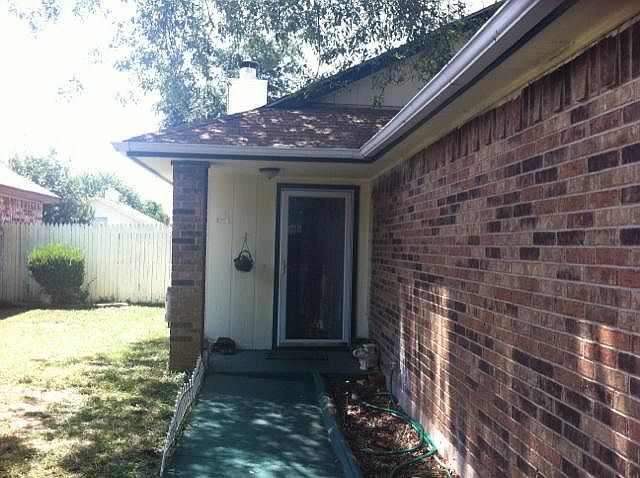 1st image of 2609 Butterfield Dr