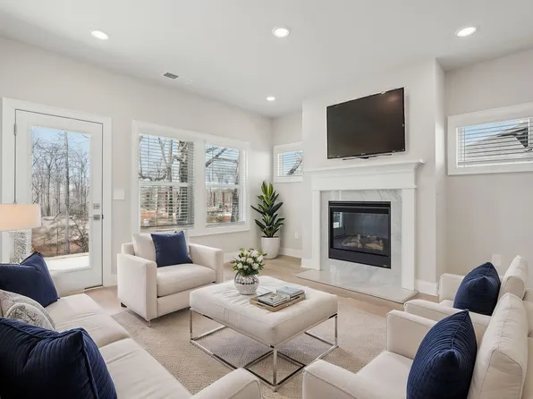 Roswell Plan, Hawthorne Station