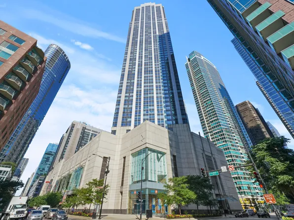 512 N McClurg Ct APT 2309, Chicago, IL 60611