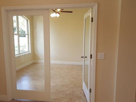 2nd image of 2208 Catbriar Way