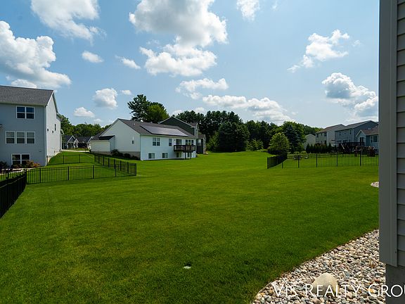 4th image of 14719 Arcadia Woods Dr