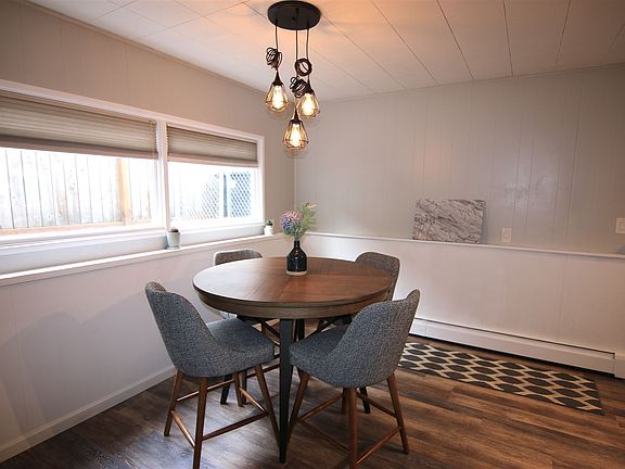 Kitchen Table 608