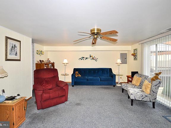 4th image of 3539 Oakhill Rd