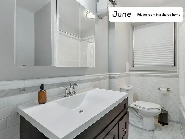 301 Saint Nicholas Ave #D — Photo 9