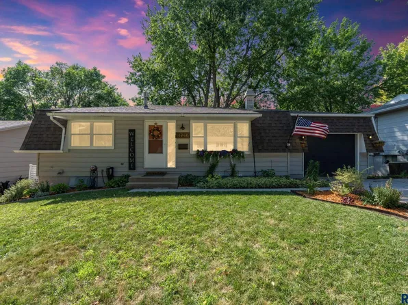 1717 S Judy Ave, Sioux Falls, SD 57103