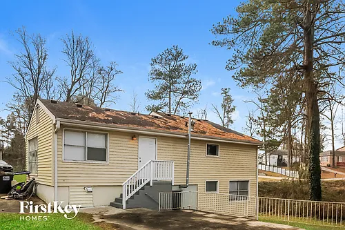 5070 Fairmont Rd SE Photo 1