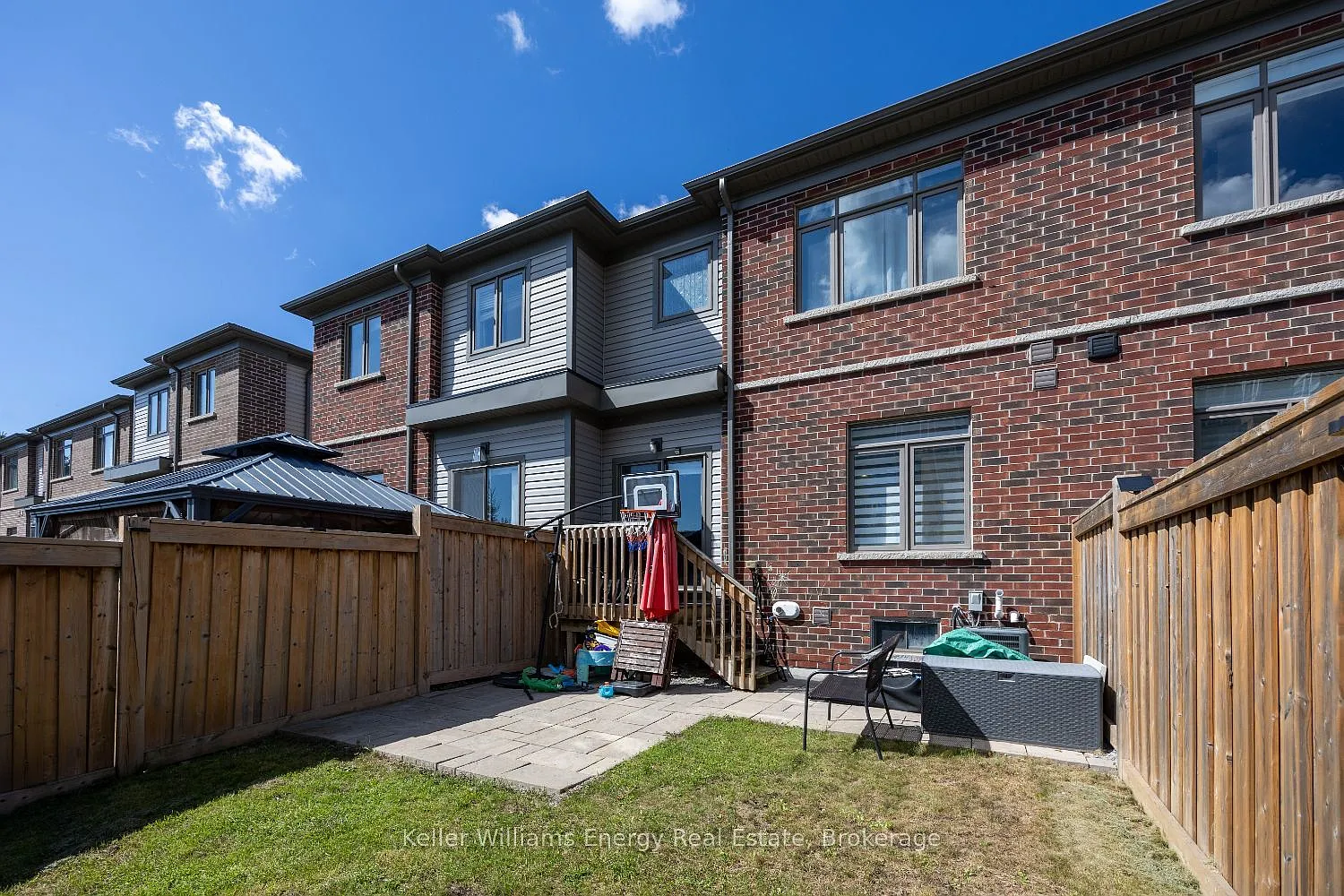 3 bed, $3,200 — Photo 2