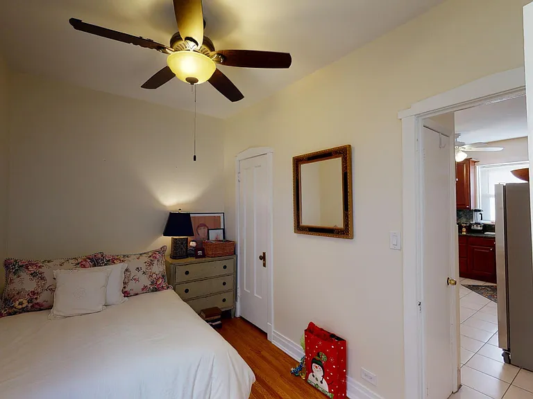 1133 W North Shore Ave #2 — Photo 4