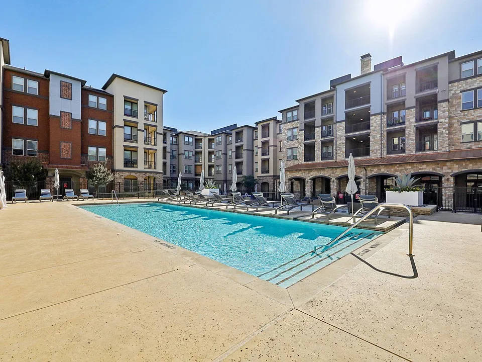 Luxia Craig Ranch
