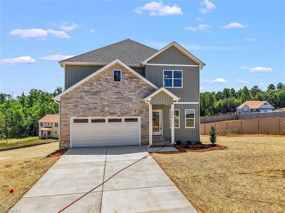 1st image of 224 Timber Hill Ct