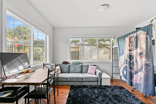 1 bed, 510 sqft, $2,800 — Photo 3