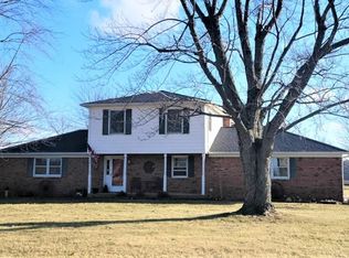 403 N County Line Rd, Converse, IN 46919