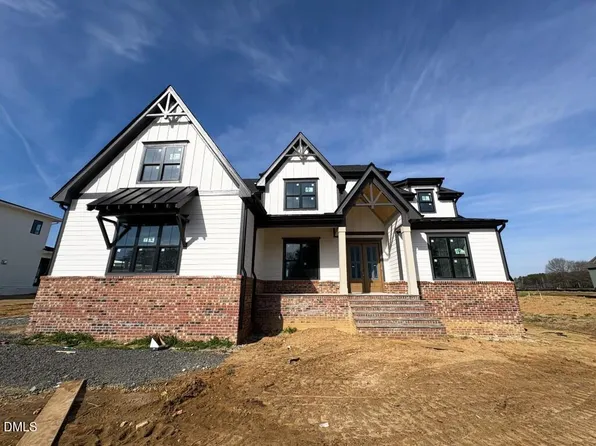 5852 Carriage Gate Dr, Raleigh, NC 27603