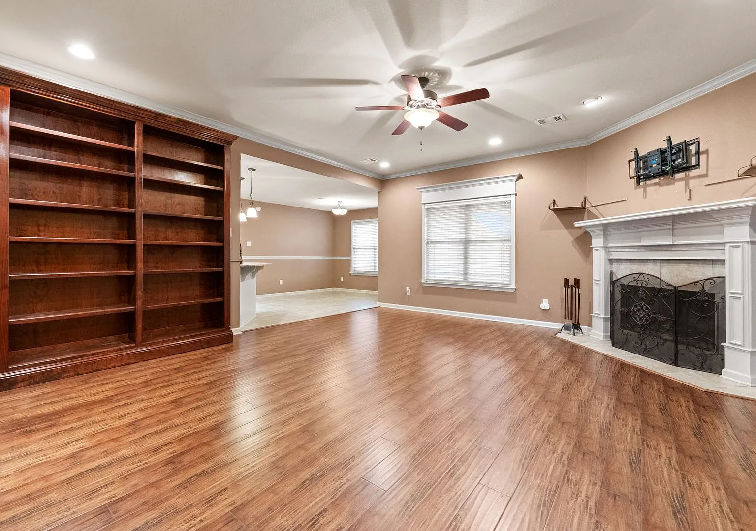 Ready for lease! — Photo 3