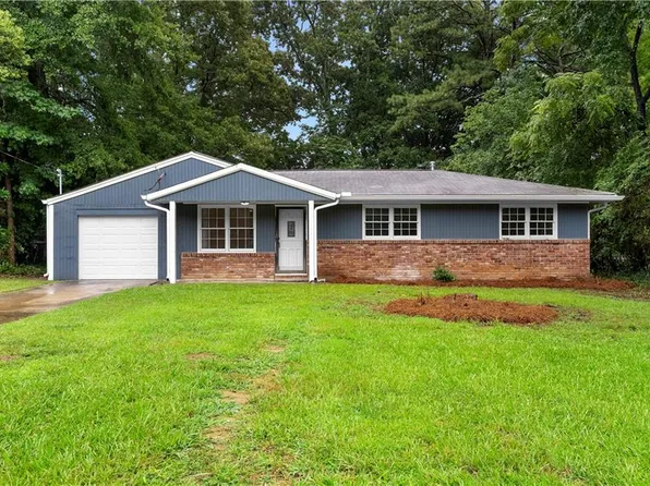 5270 Longmeadow Ln, Atlanta, GA 30349