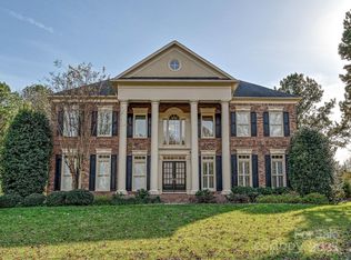 8321 Woodmont Dr, Waxhaw, NC 28173