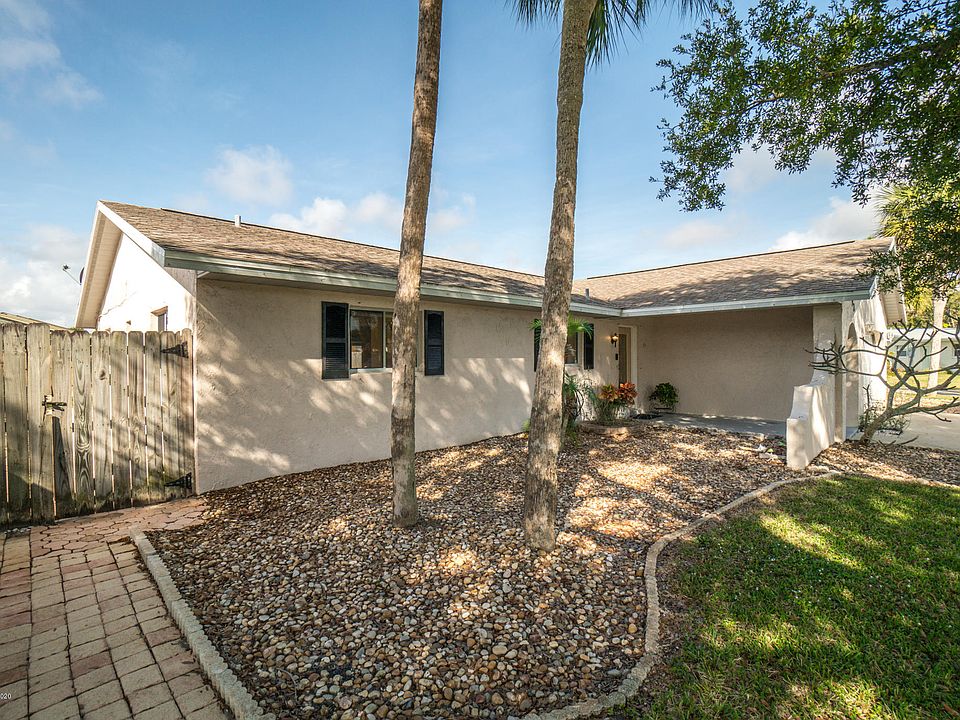 1st image of 92 Sea Breeze Cir #2