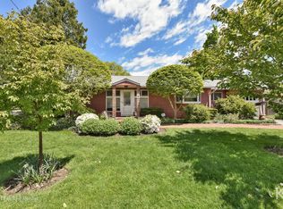 24 Orchard St, Glen Head, NY 11545